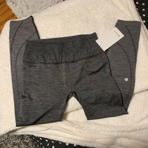 Lululemon ready to run tight